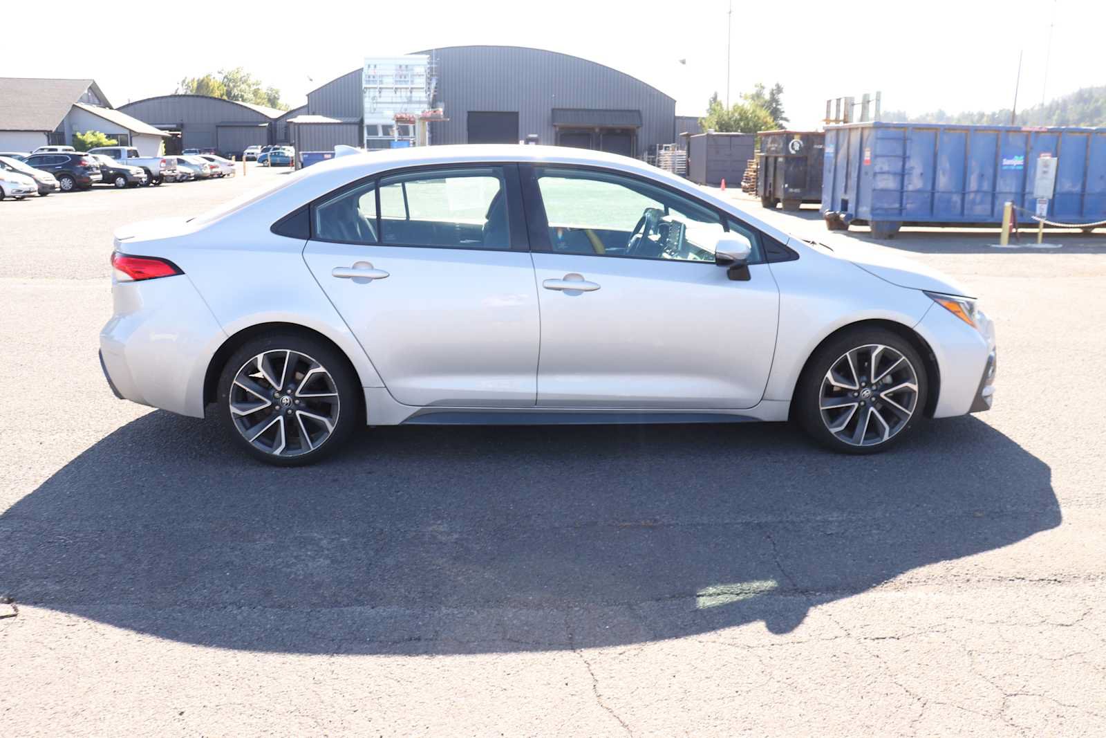 Used 2020 Toyota Corolla SE FWD image 4