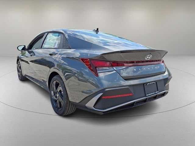 New 2026 Hyundai Elantra Sport FWD image 5