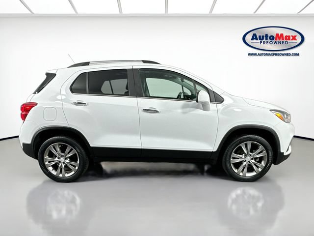 Used 2020 Chevrolet Trax LT w/ LT Convenience Package AWD/4WD image 10