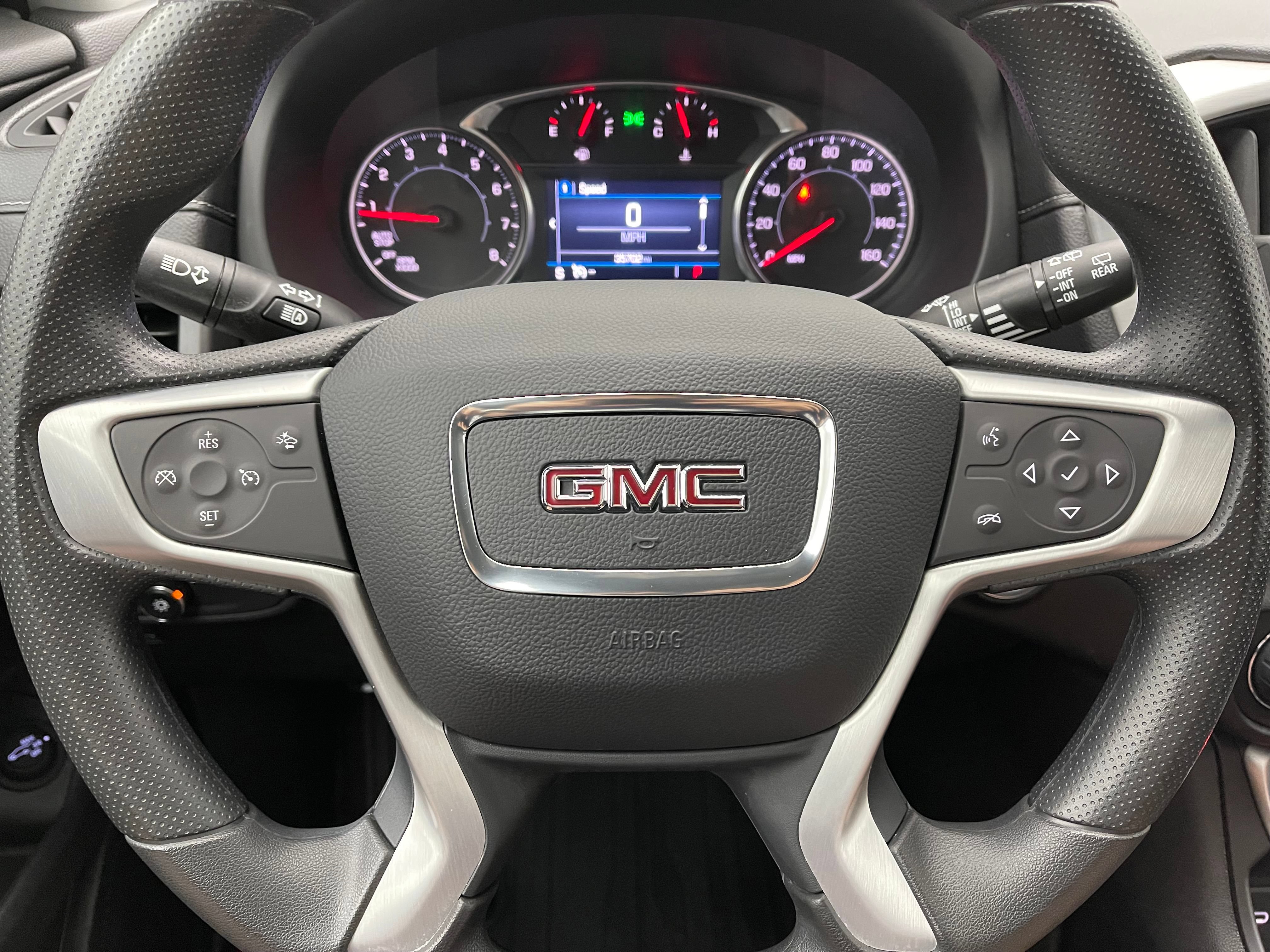 Used 2024 GMC Terrain SLE w/ Driver Convenience Package FWD image 20
