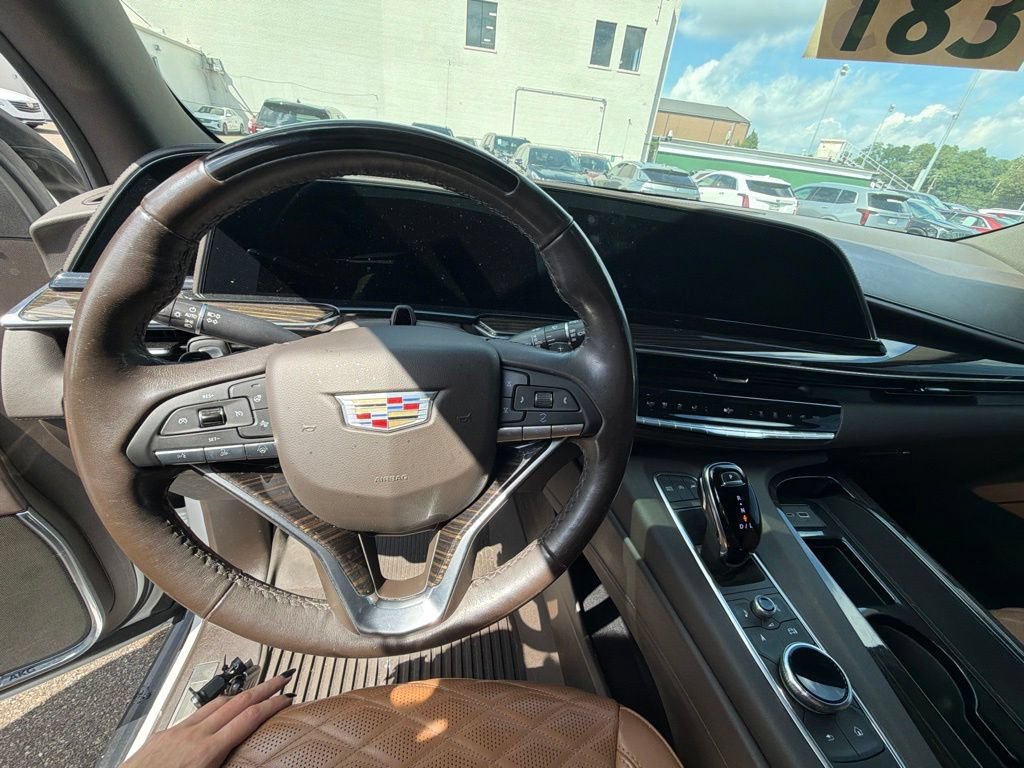 Used 2021 Cadillac Escalade Sport w/ Driver Assist Tech Package AWD/4WD image 9