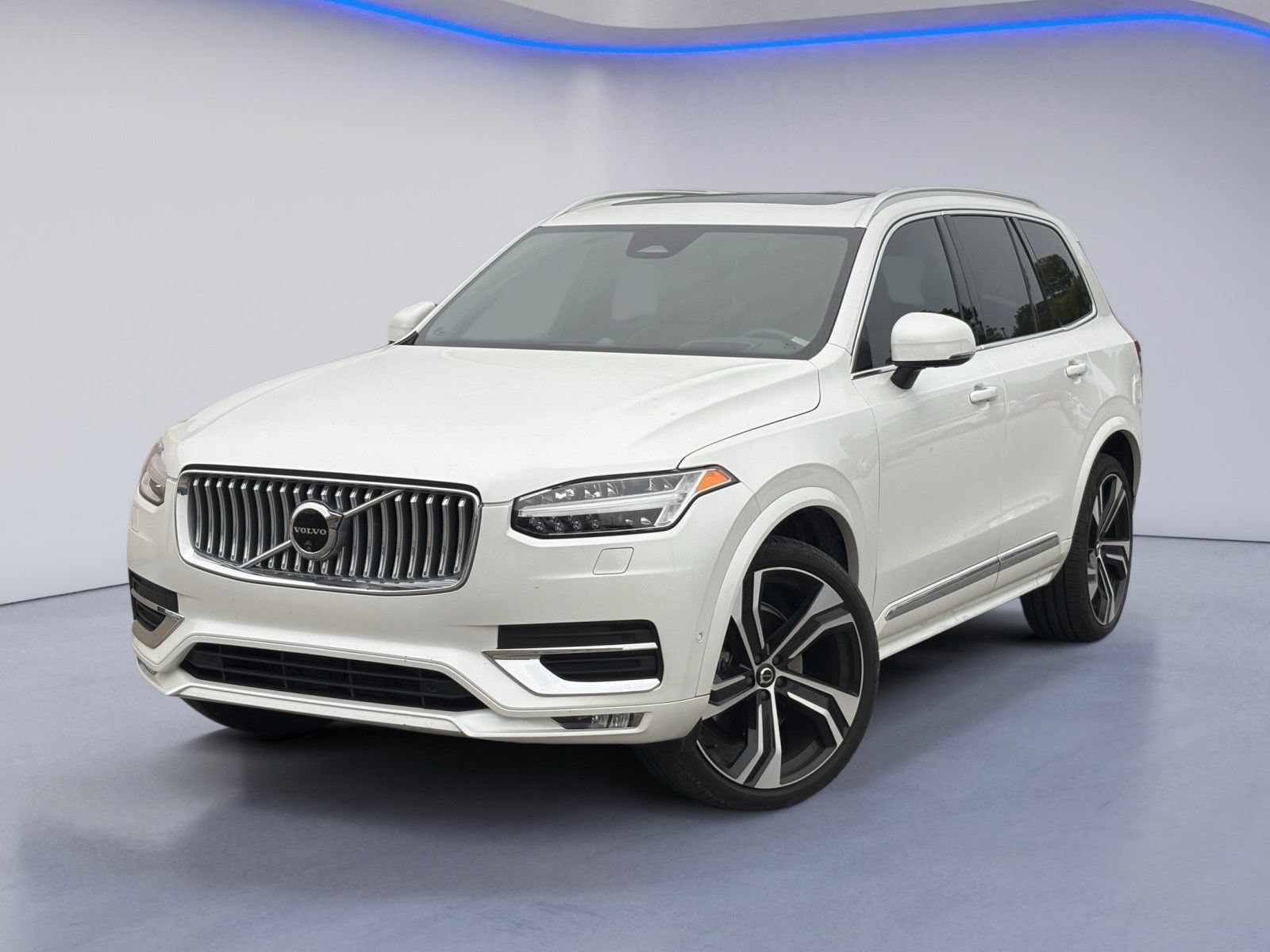 Used 2024 Volvo XC90 B6 Ultimate w/ Protection Package Premier AWD/4WD video 2