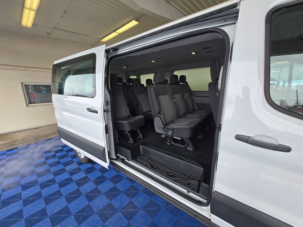 Used 2024 Ford Transit 350 XLT image 26
