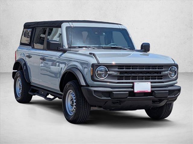 Used 2022 Ford Bronco 4-Door AWD/4WD image 3