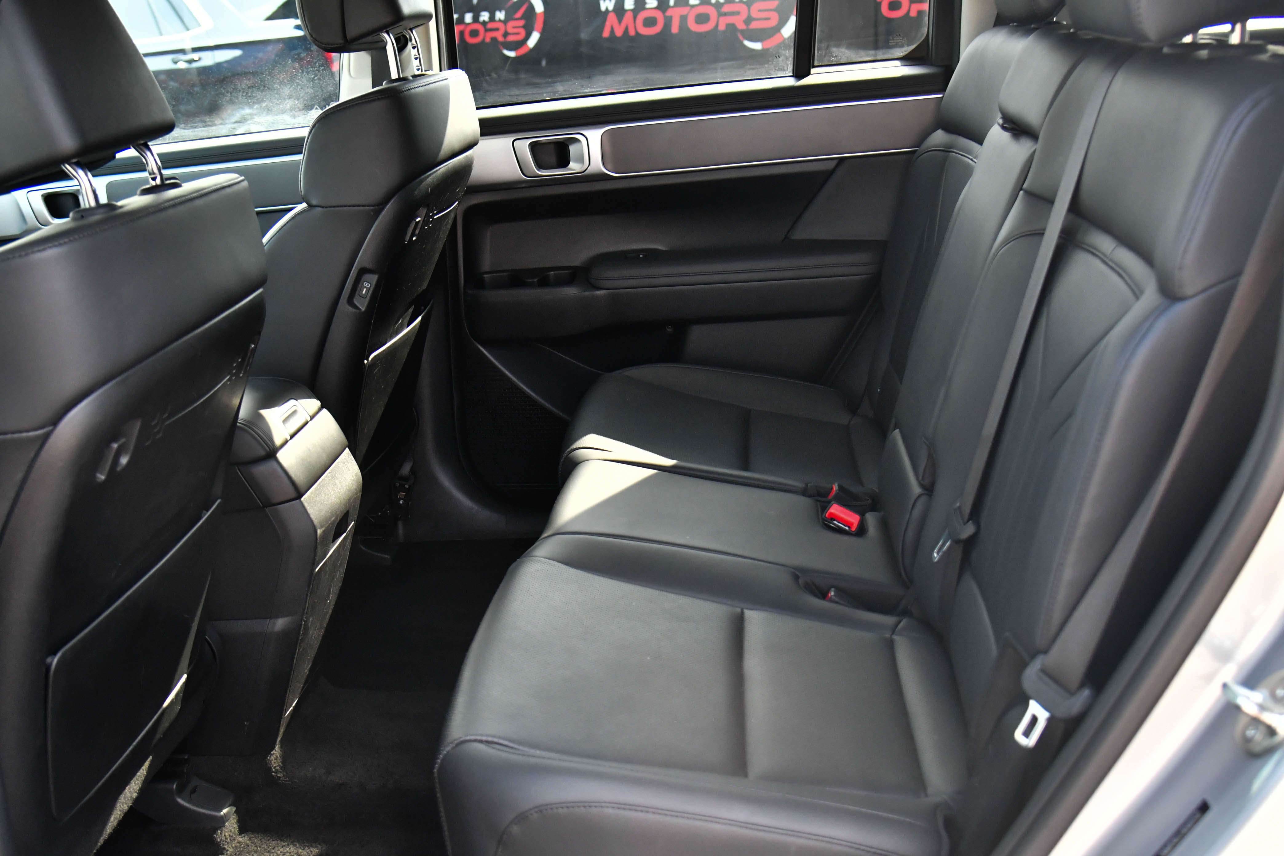 Used 2024 Hyundai Santa Fe SEL image 40