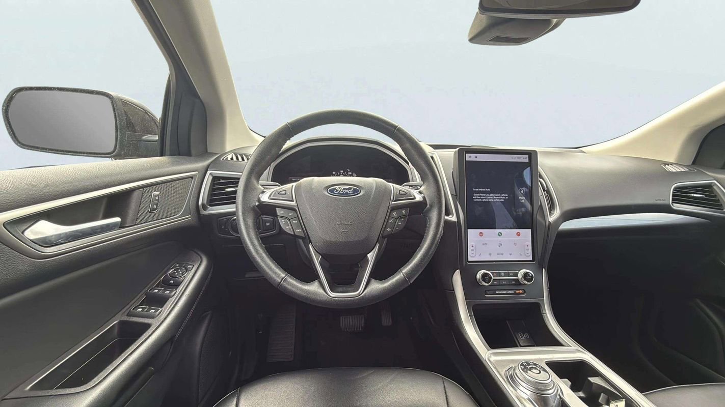 Used 2024 Ford Edge SEL image 11