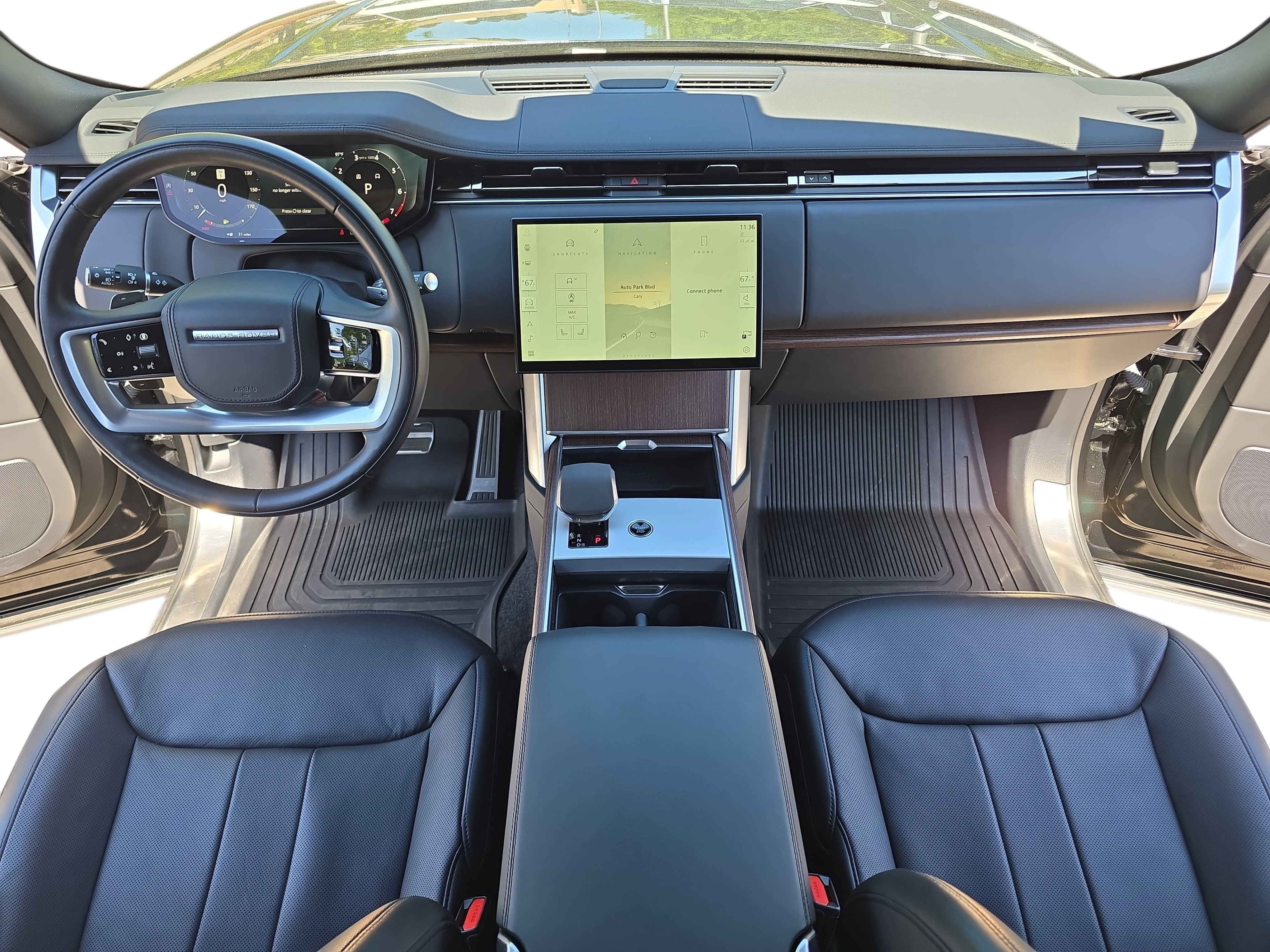 Certified 2024 Land Rover Range Rover SE AWD/4WD image 9