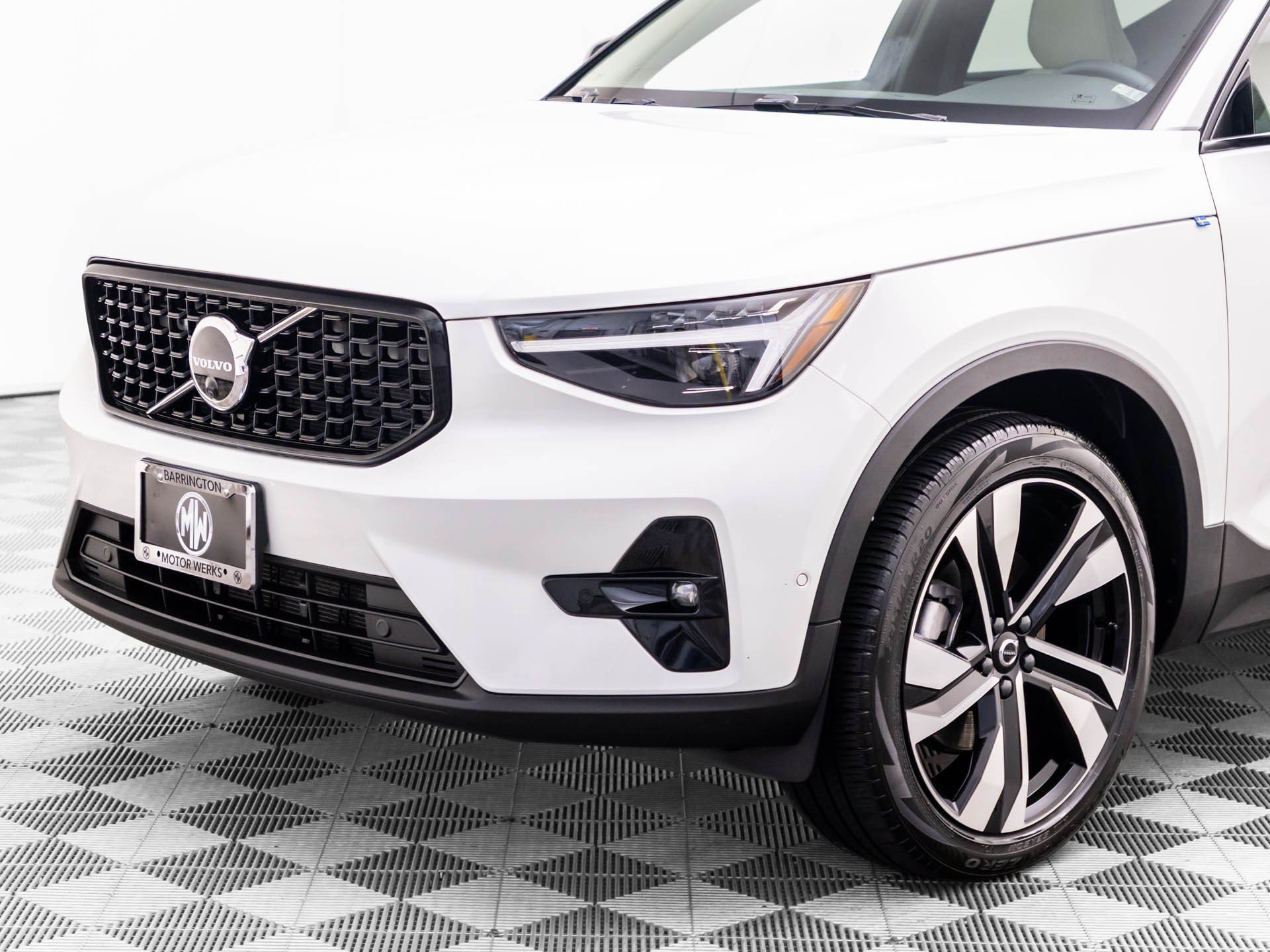 Used 2023 Volvo XC40 B5 Ultimate w/ Protection Package Premier AWD/4WD image 39