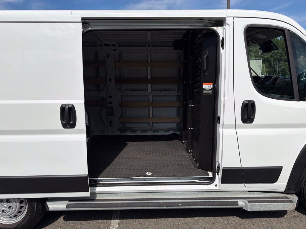 Used 2025 RAM ProMaster 2500 w/ U-Haul Equipment Group FWD image 8