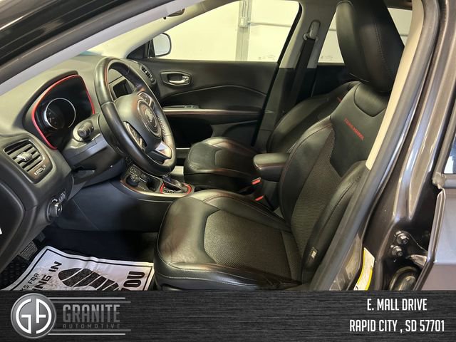 Used 2019 Jeep Compass Trailhawk image 9