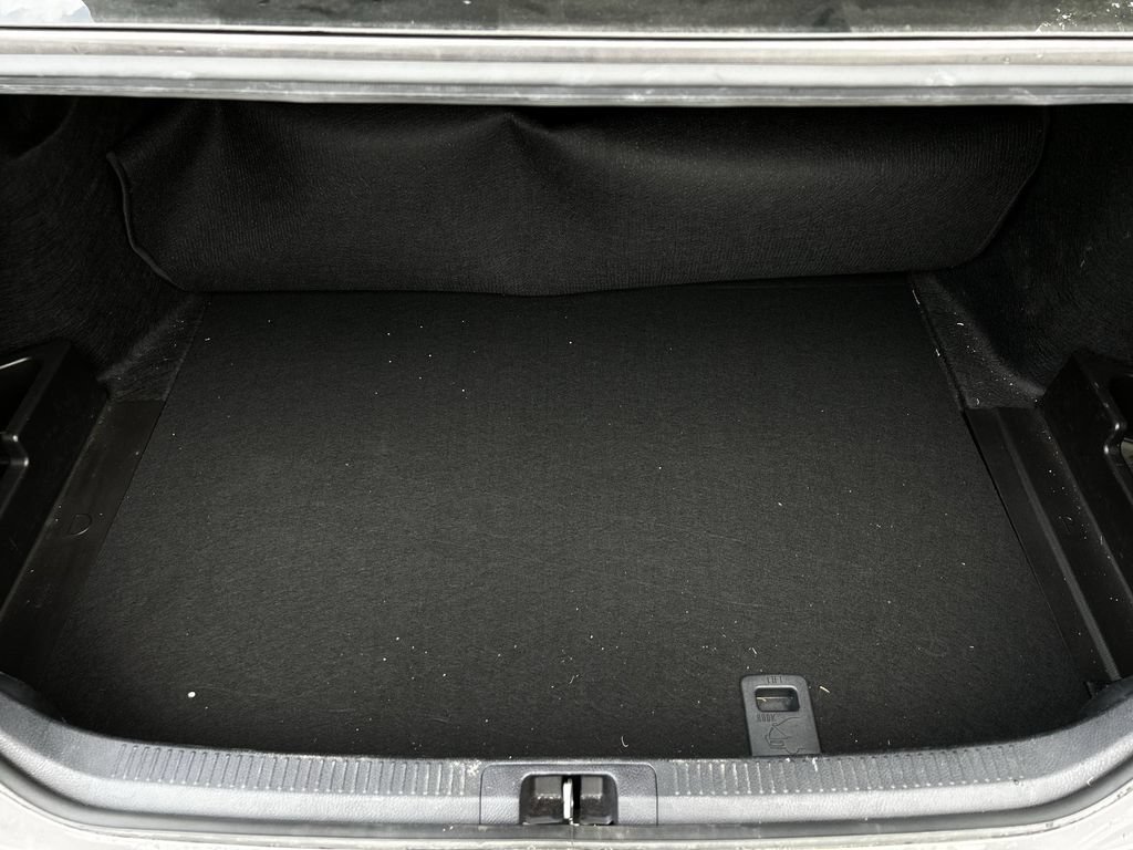 Used 2023 Toyota Camry LE w/ Convenience Package FWD image 26