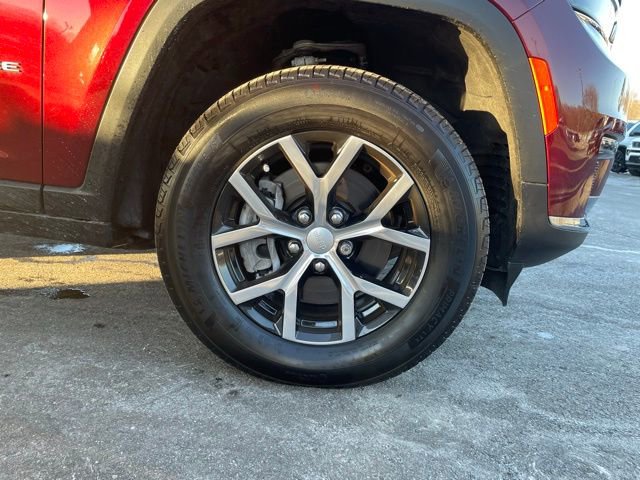 Used 2025 Jeep Grand Cherokee L Limited image 40