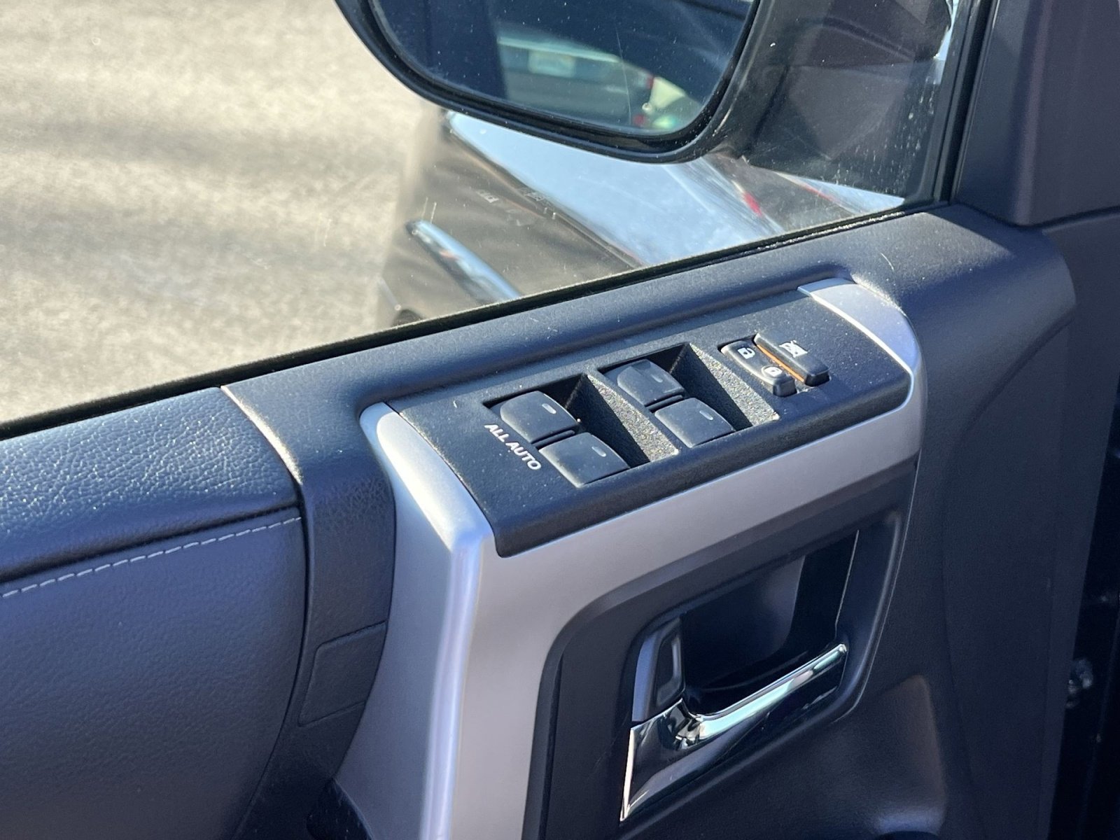 Used 2024 Toyota 4Runner SR5 image 13