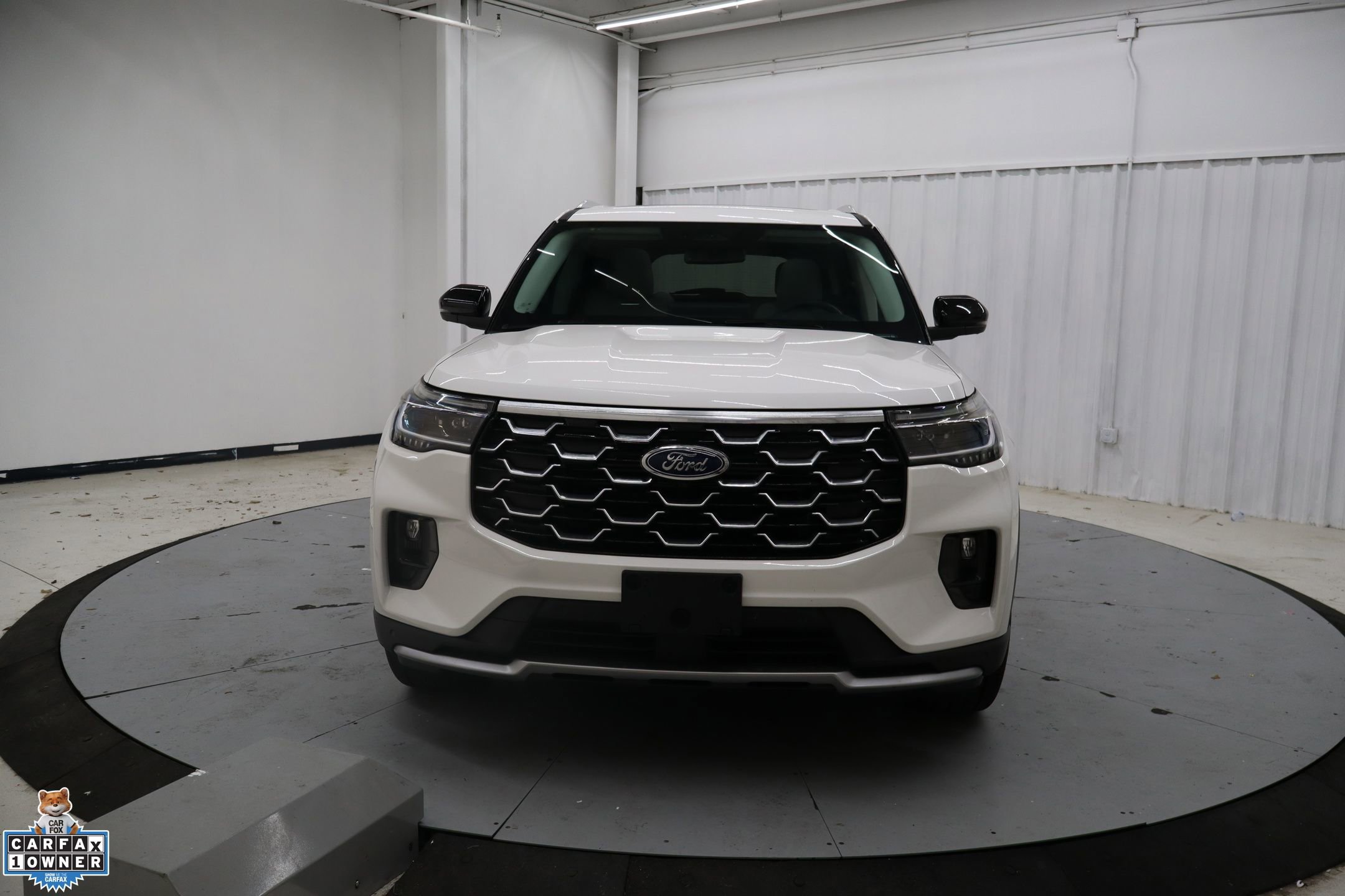 Used 2025 Ford Explorer Platinum w/ Ultimate Package image 11