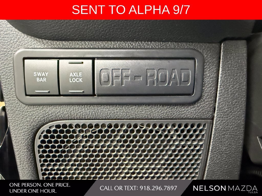 Used 2014 Jeep Wrangler Unlimited Rubicon w/ Connectivity Group AWD/4WD image 23