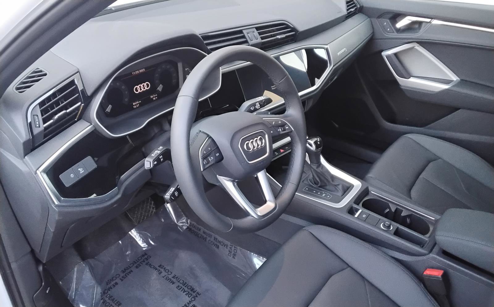 Certified 2025 Audi Q3 2.0T Premium w/ Convenience Package image 17