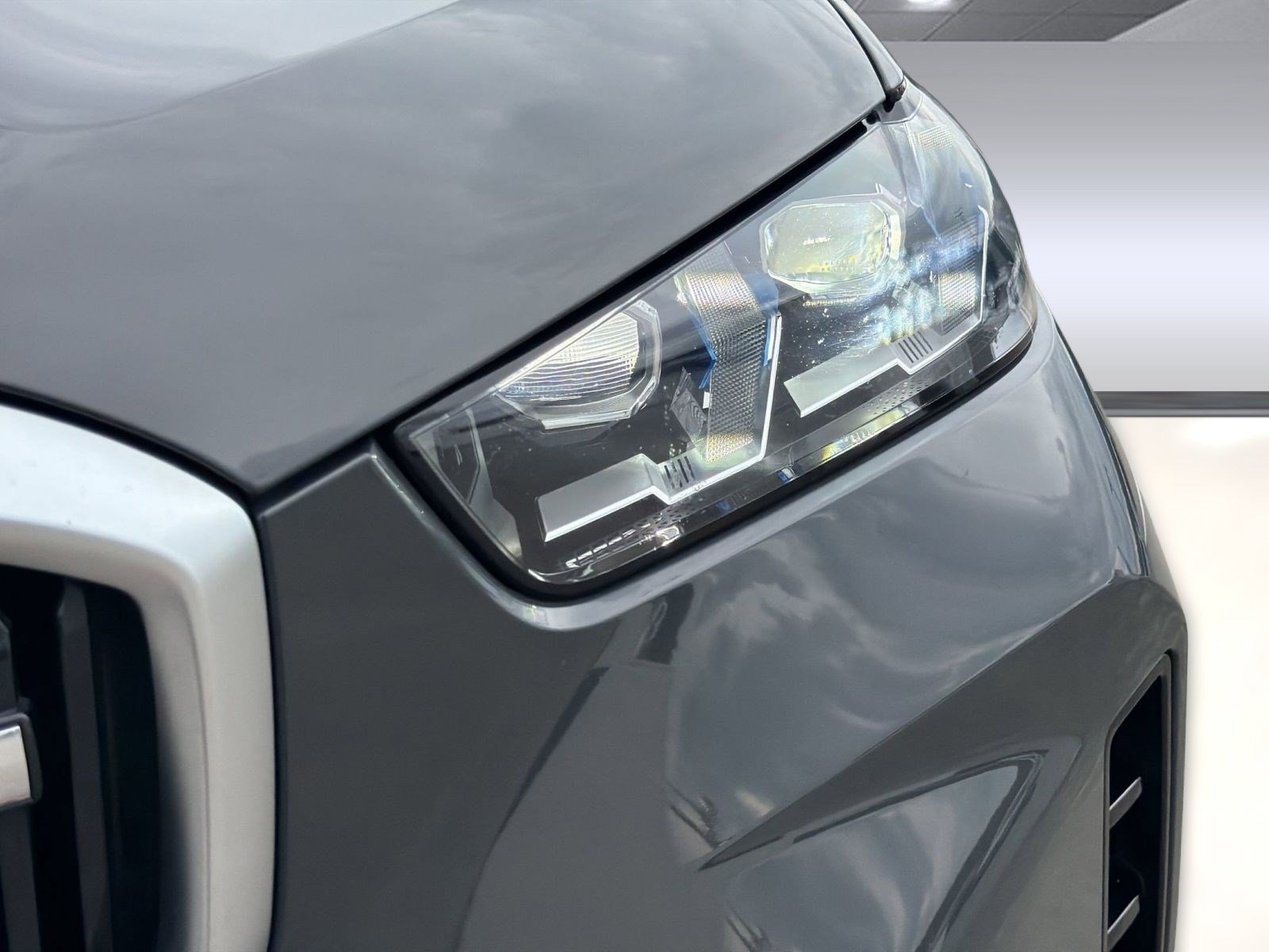 Certified 2024 BMW X5 M60i AWD/4WD image 10