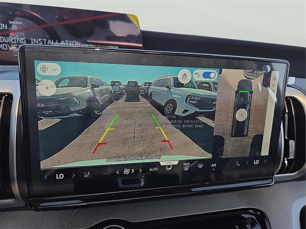 New 2025 Ford Expedition Active image 14