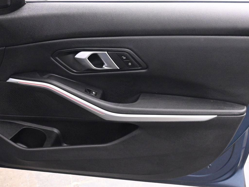 Used 2025 BMW 330i xDrive Sedan image 19