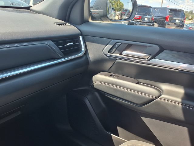 Used 2026 GMC Terrain Elevation w/ Technology Package II FWD image 11