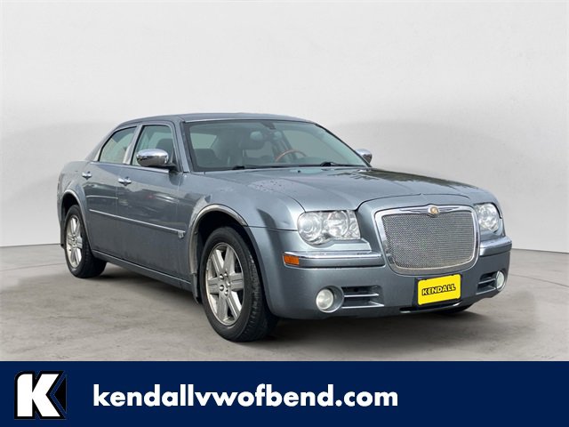Used 2006 Chrysler 300 C w/ Navigation & Sound Group II