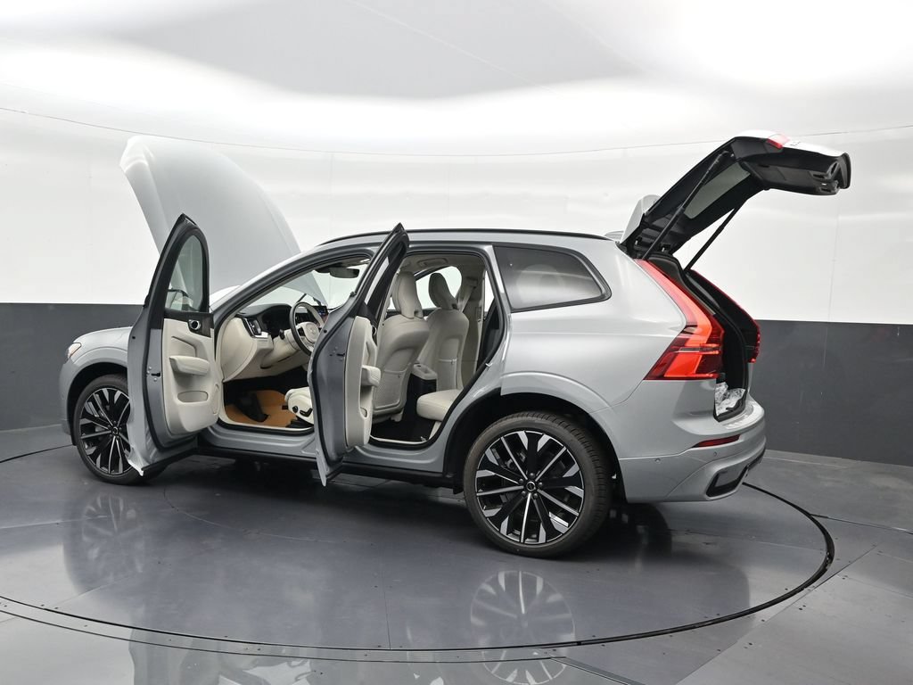 New 2026 Volvo XC60 T8 Ultra w/ Protection Package Premier AWD/4WD image 31