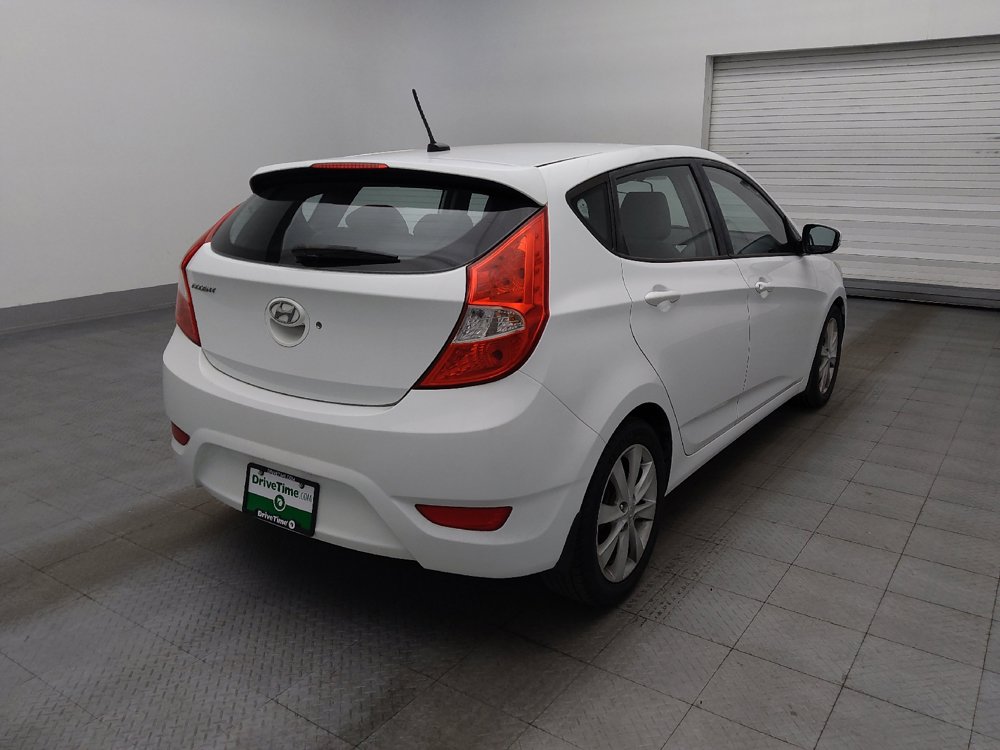 Used 2013 Hyundai Accent SE FWD image 9