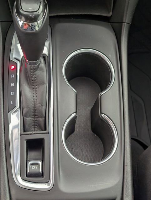 Used 2018 Chevrolet Equinox LT image 23