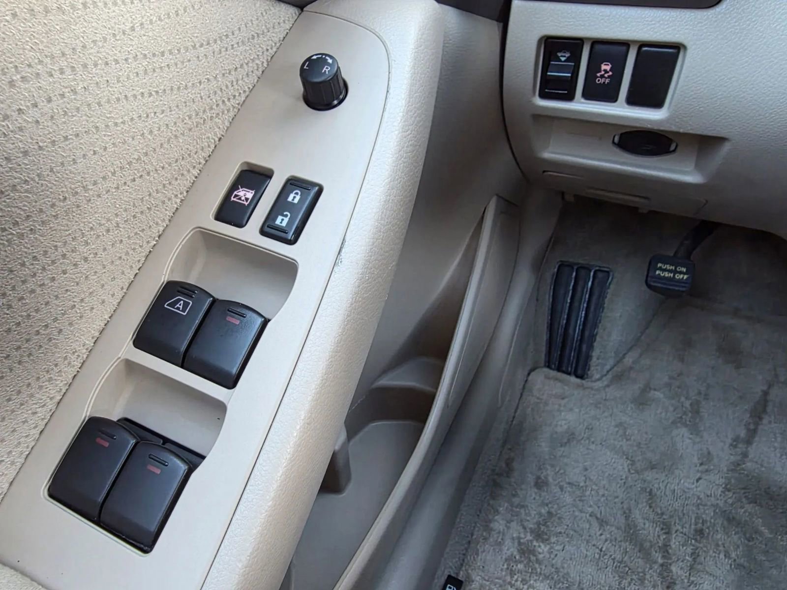 Used 2011 Nissan Altima 2.5 S image 19