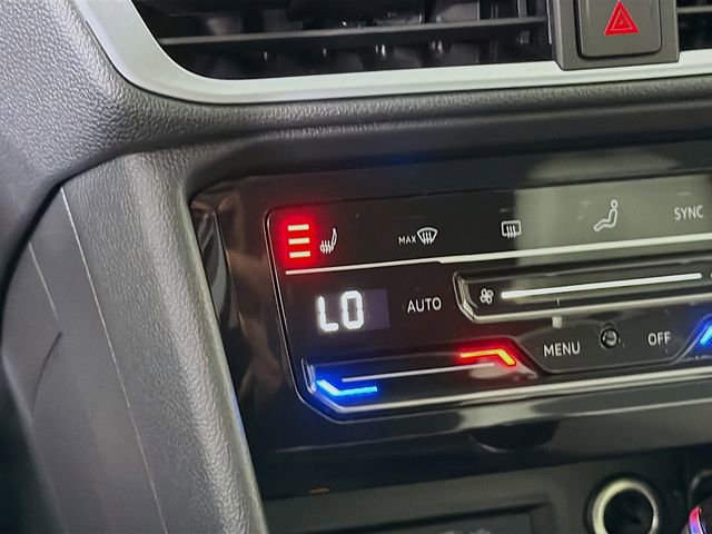 New 2026 Volkswagen Taos SE image 20