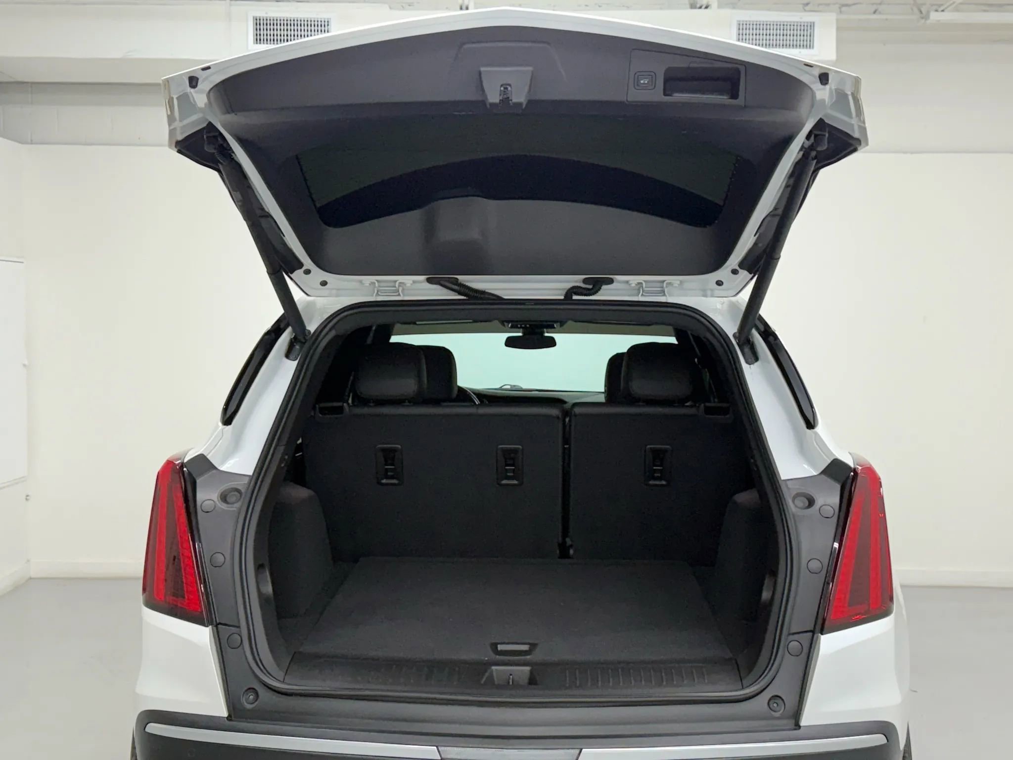 Used 2020 Cadillac XT5 Luxury image 40