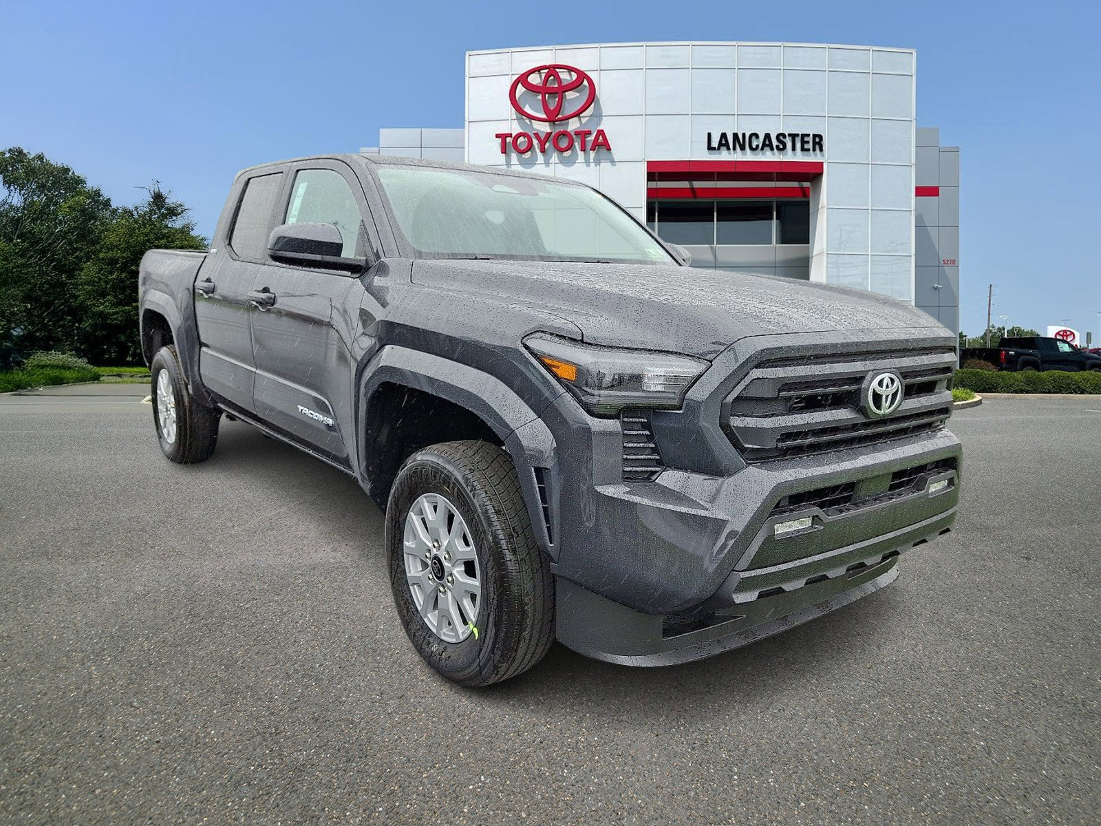 New 2025 Toyota Tacoma SR5