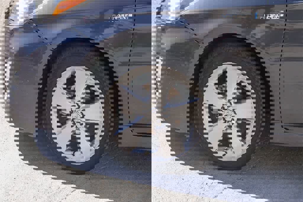 Used 2010 Toyota Prius Five image 5