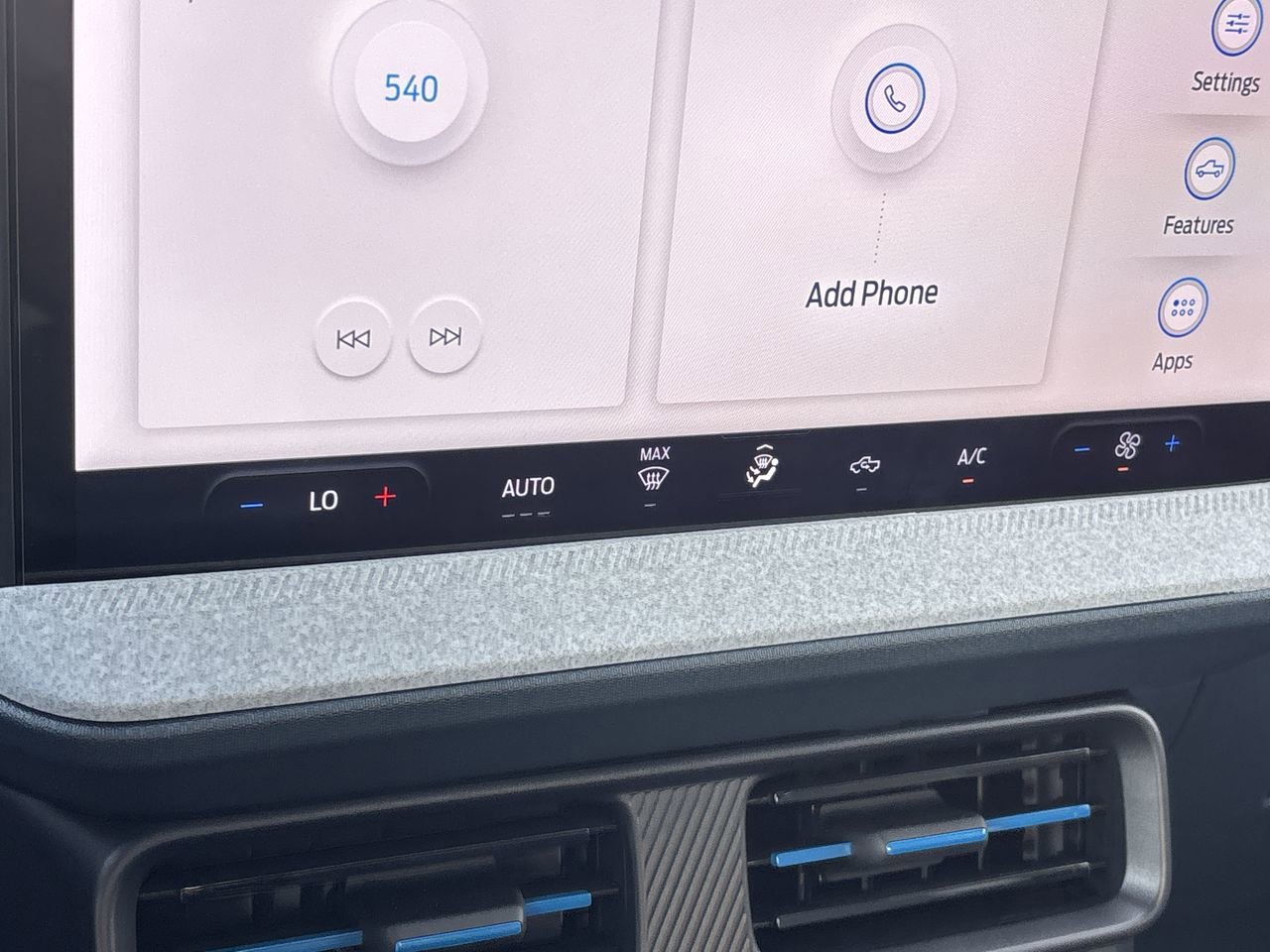 New 2025 Ford Maverick XLT image 25