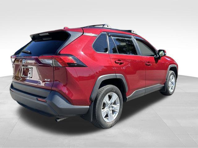 Used 2019 Toyota RAV4 XLE w/ All Weather Liner Package AWD/4WD image 5