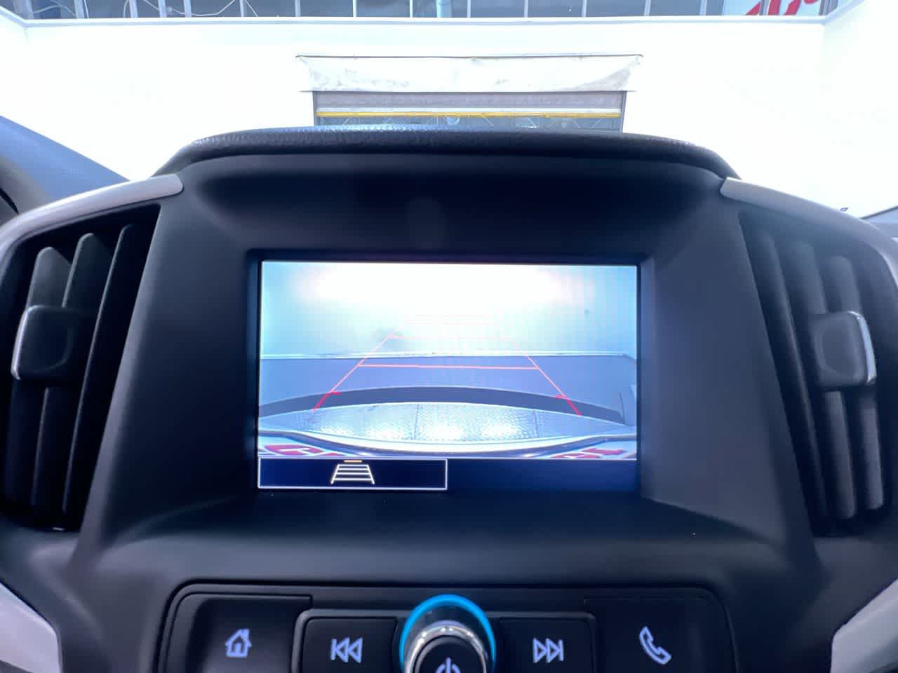Used 2024 GMC Terrain SLE w/ Driver Convenience Package FWD image 27