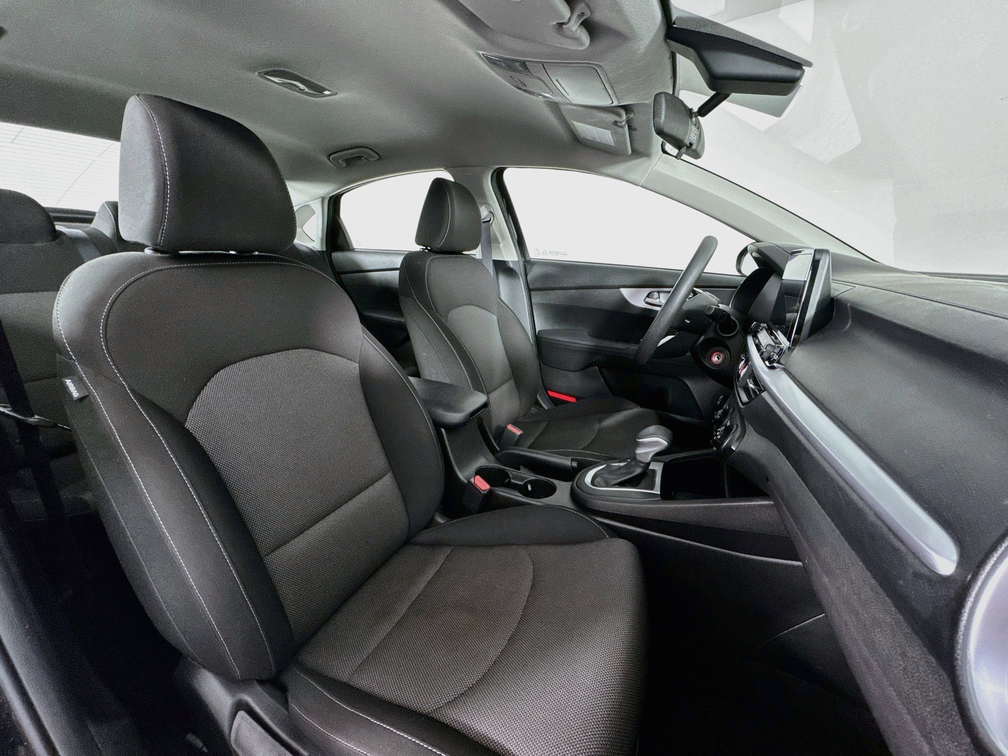 Used 2023 Kia Forte LXS w/ LXS Technology Package FWD image 25