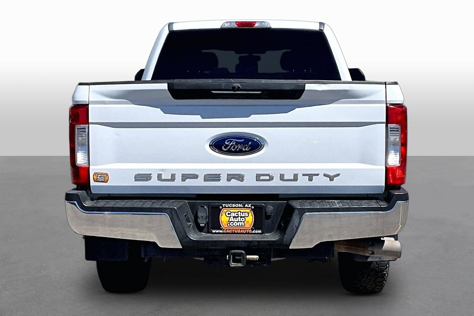 Used 2017 Ford F250 XLT AWD/4WD image 4