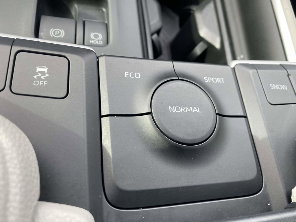 Used 2024 Toyota Grand Highlander FWD image 33