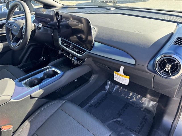 New 2026 Chevrolet Equinox EV LT image 6