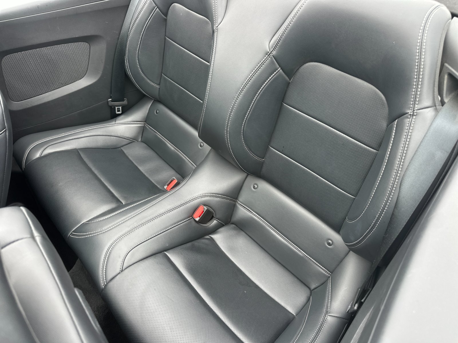Used 2025 Ford Mustang Premium RWD image 13