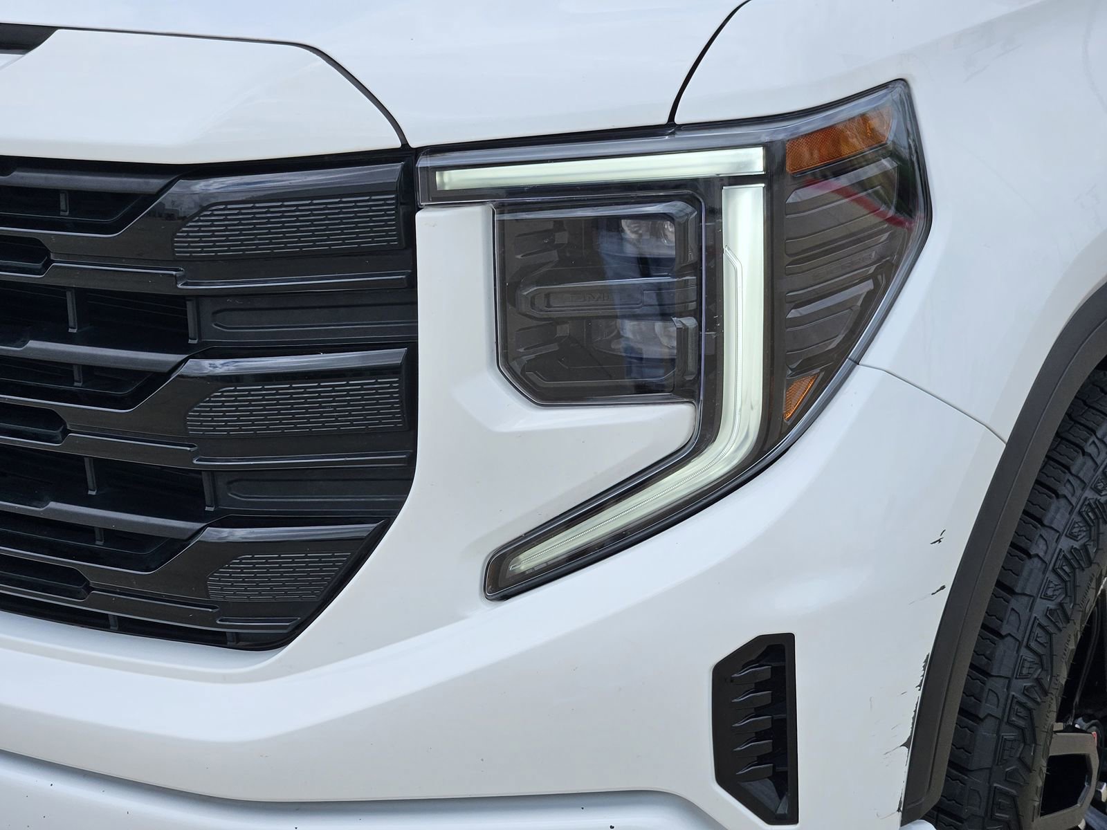 Certified 2023 GMC Sierra 1500 Elevation w/ LPO, Elevation Black Package image 11