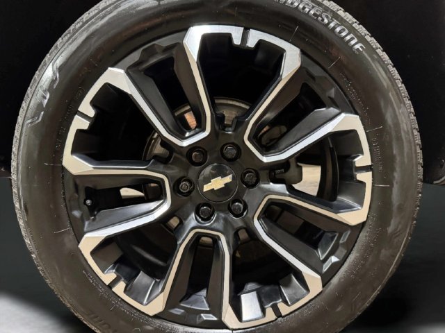 Used 2023 Chevrolet Tahoe High Country w/ Premium Package 2 AWD/4WD image 39