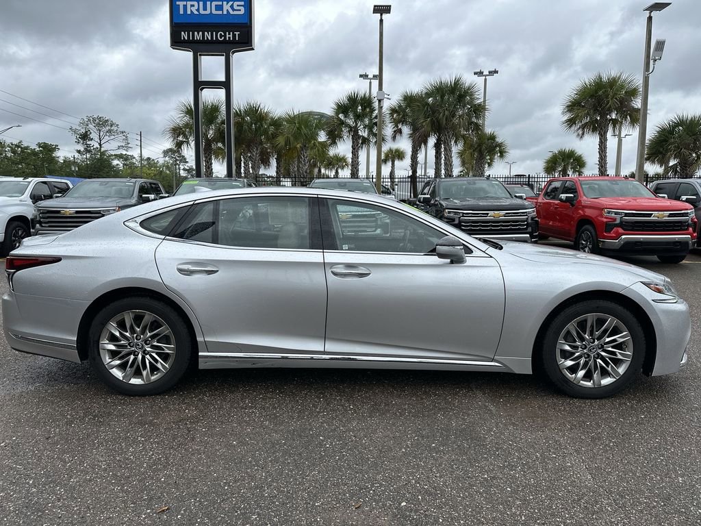 Used 2019 Lexus LS 500 w/ Accessory Package (Z2) RWD image 17