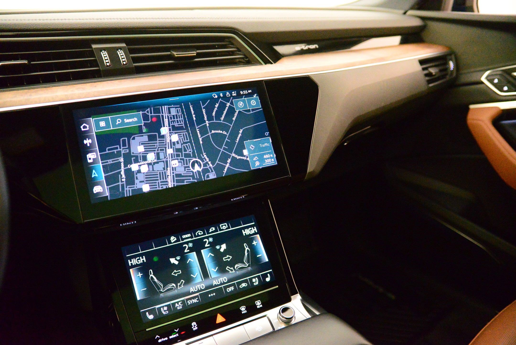 Certified 2023 Audi e-tron Premium Plus w/ Premium Plus Package AWD/4WD image 29