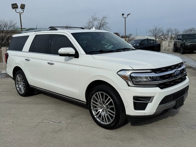 Used 2022 Ford Expedition Max Limited image 6