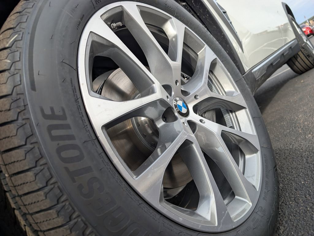 Used 2026 BMW X5 xDrive40i w/ Climate Comfort Package AWD/4WD image 9