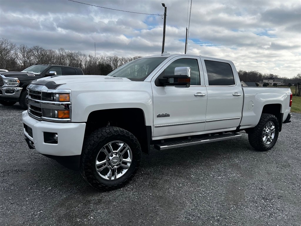 Used 2018 Chevrolet Silverado 2500 High Country w/ Duramax Plus Package image 20