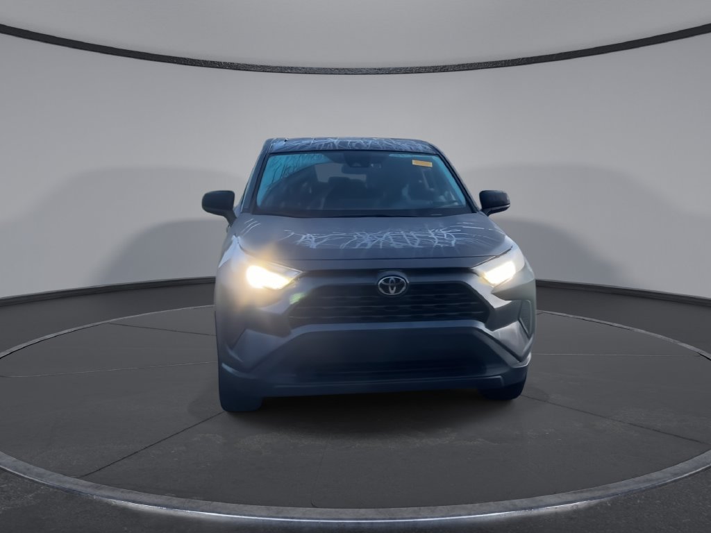 Used 2023 Toyota RAV4 LE FWD image 3
