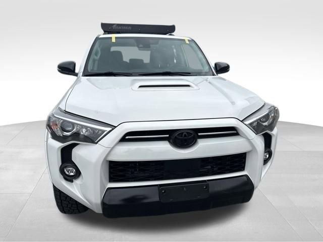 Used 2021 Toyota 4Runner Venture w/ Moonroof Package image 37